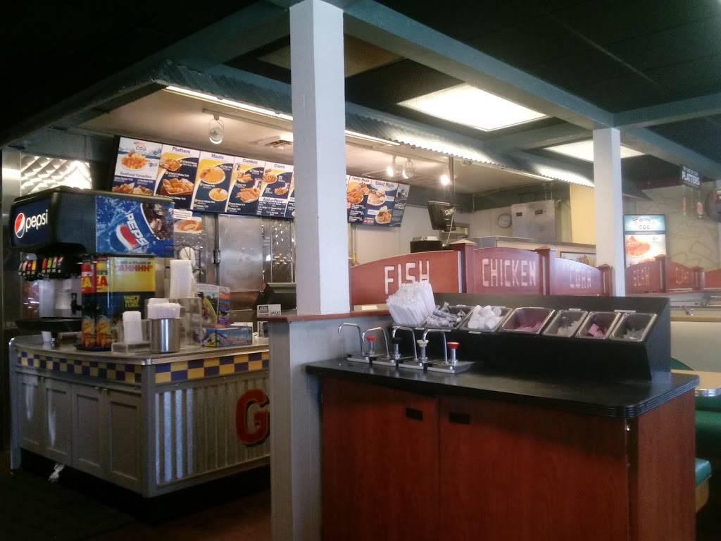 Long John Silvers | restaurant | 225 W 30th St, Connersville, IN 47331, USA | 7658259222 OR +1 765-825-9222