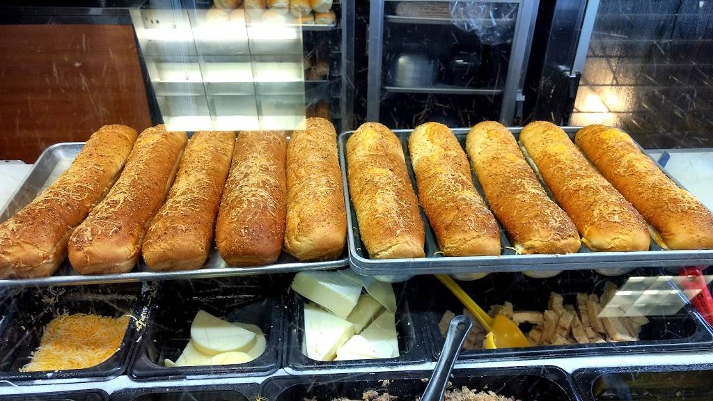 Subway | restaurant | 642 Midland Rd, Janesville, WI 53546, USA | 6087584560 OR +1 608-758-4560