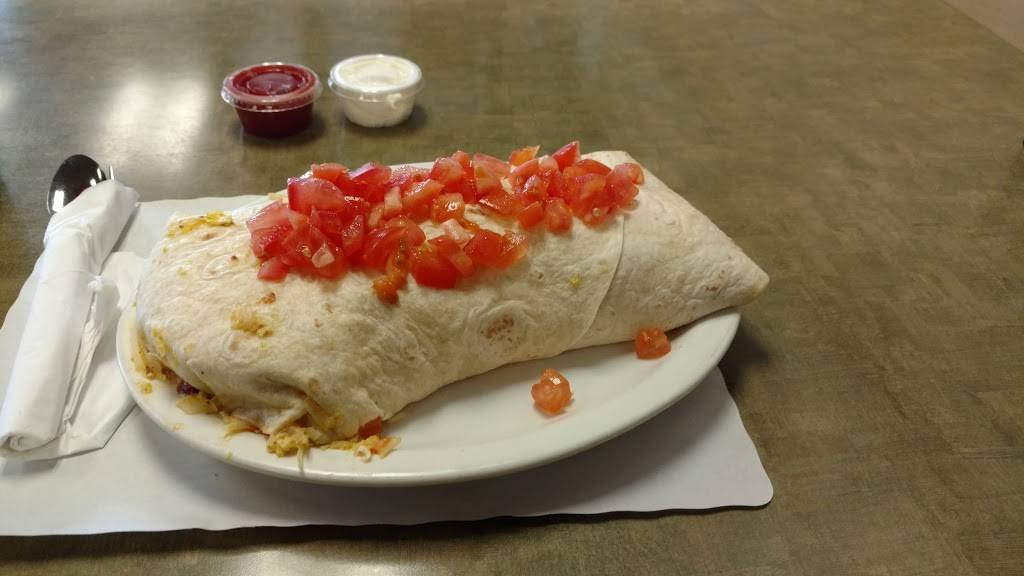 Old House Family Restaurant | restaurant | 44474 Mound Rd, Sterling Heights, MI 48314, USA | 5867395332 OR +1 586-739-5332