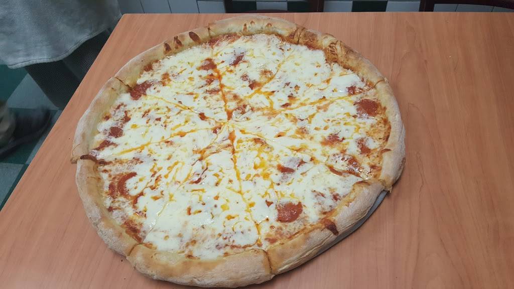 Pizza Palace | restaurant | 121 Dyckman St, New York, NY 10040, USA | 2125679588 OR +1 212-567-9588