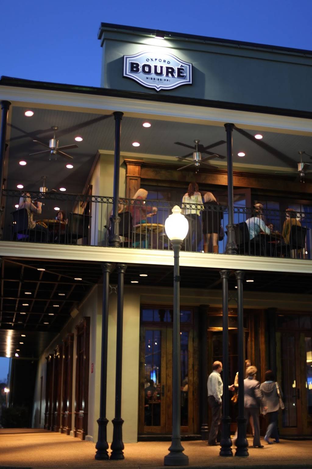 Boure Restaurant | restaurant | 110 Courthouse Square, Oxford, MS 38655, USA | 6622341968 OR +1 662-234-1968