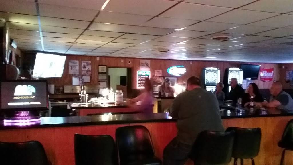 Bunkers LLC | restaurant | 220 Old Rte 36, Illiopolis, IL 62539, USA | 2174865100 OR +1 217-486-5100