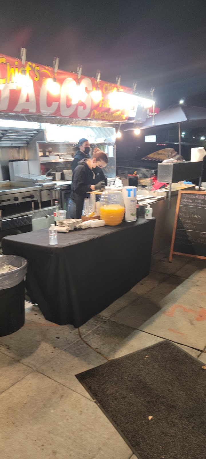 Chiefs Tacos truck | restaurant | 13125 Whittier Blvd, Whittier, CA 90602, USA | 5623251099 OR +1 562-325-1099