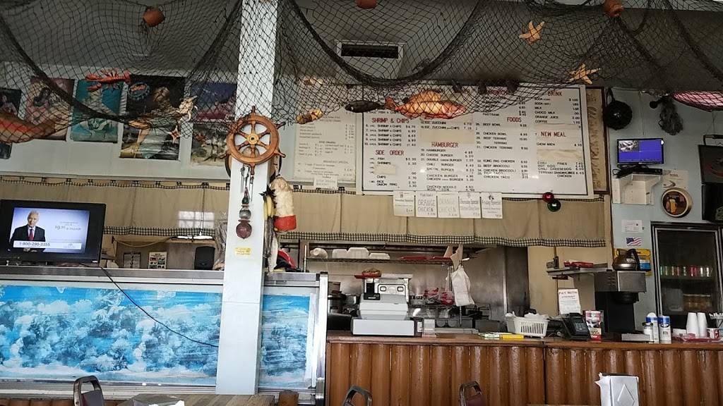 Harbor Light Restaurant-Market | restaurant | 748 Tuna St, San Pedro, CA 90731, USA | 3108325485 OR +1 310-832-5485