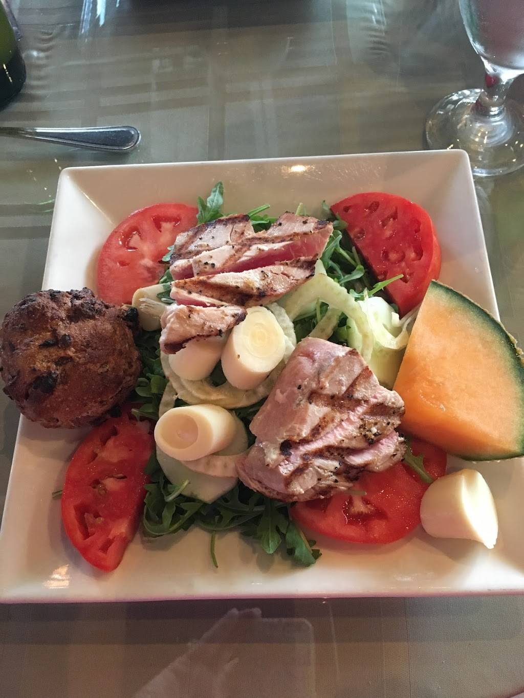 Belle & Maxwells | restaurant | 3700 S Dixie Hwy, West Palm Beach, FL 33405, USA | 5618324449 OR +1 561-832-4449