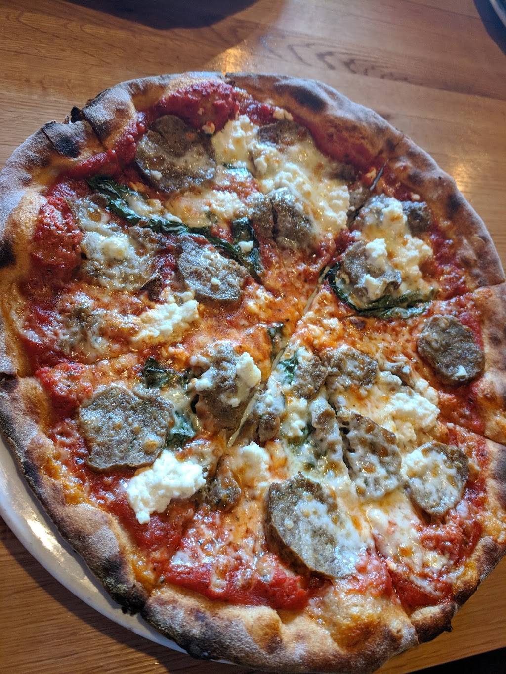 Napa Wood Fired Pizzeria | restaurant | 687 Moseley Rd, Fairport, NY 14450, USA | 5852235250 OR +1 585-223-5250