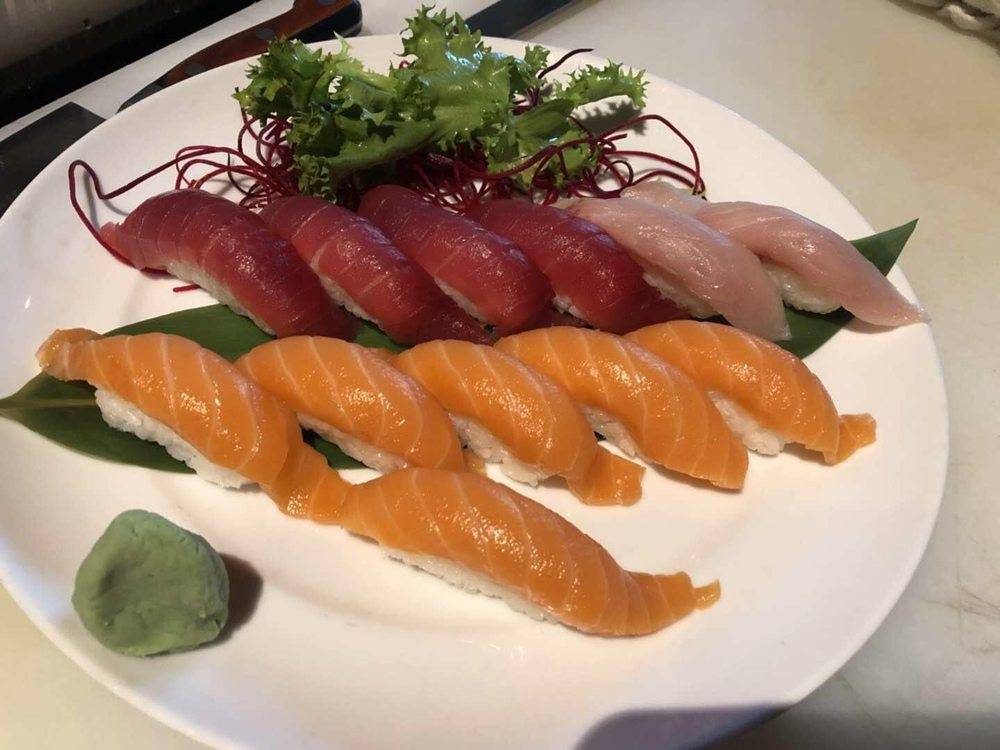 Night Fish Sushi and Asian Cuisine | restaurant | 1421 W Chicago Ave, Chicago, IL 60642, USA | 3123743988 OR +1 312-374-3988