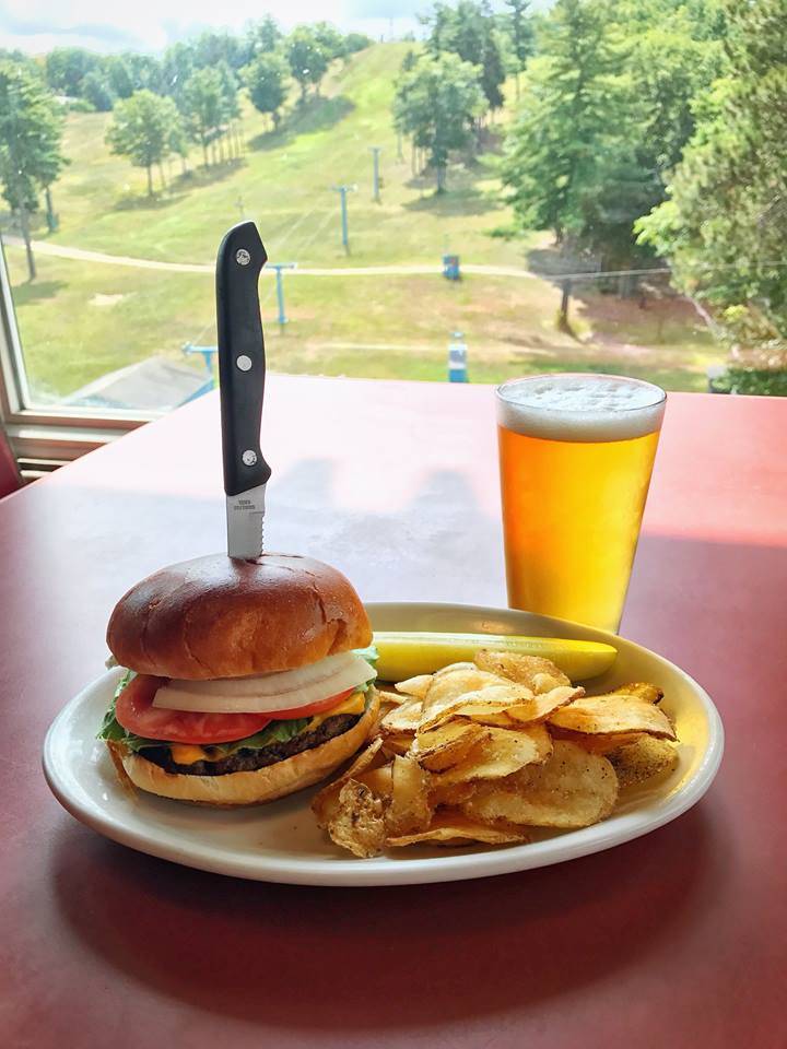 Mt. Holiday T-Bar | restaurant | 3100 Holiday Rd, Traverse City, MI 49686, USA | 2319382500 OR +1 231-938-2500