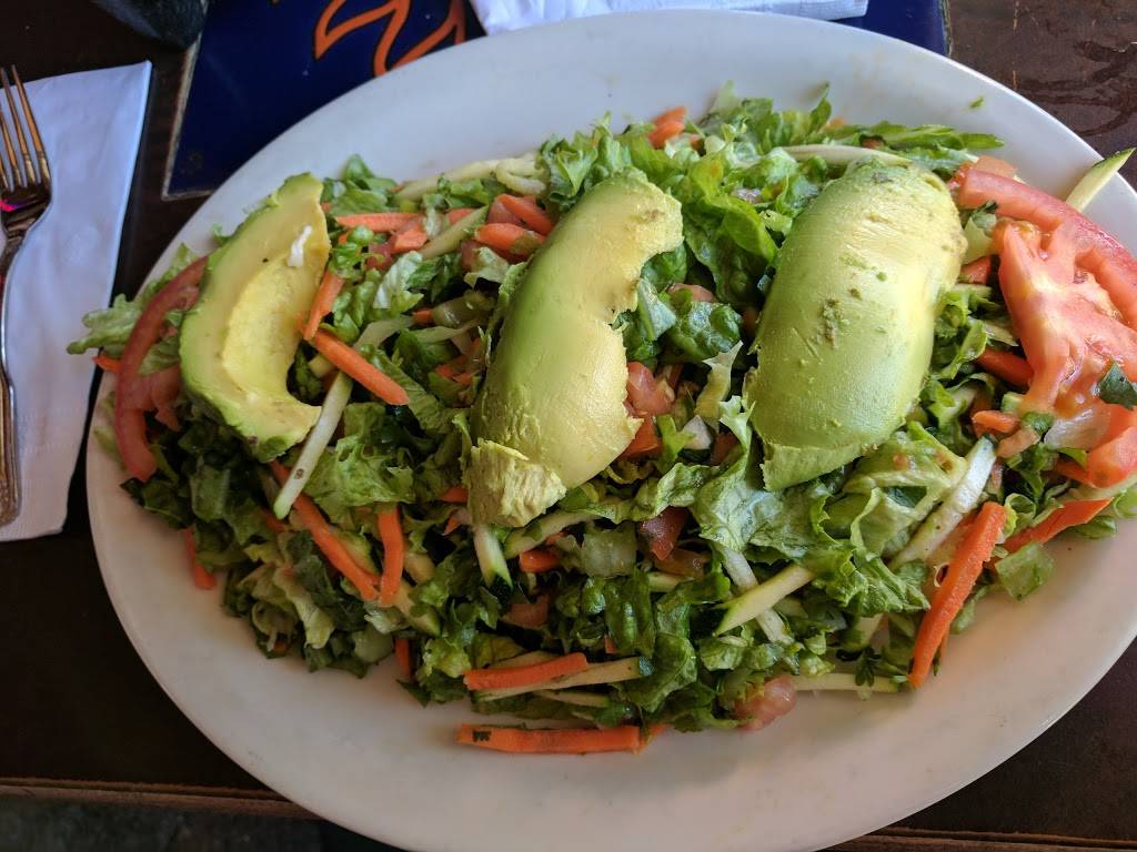 Sol Y Luna | restaurant | 19601 Ventura Blvd, Tarzana, CA 91356, USA | 8183438488 OR +1 818-343-8488