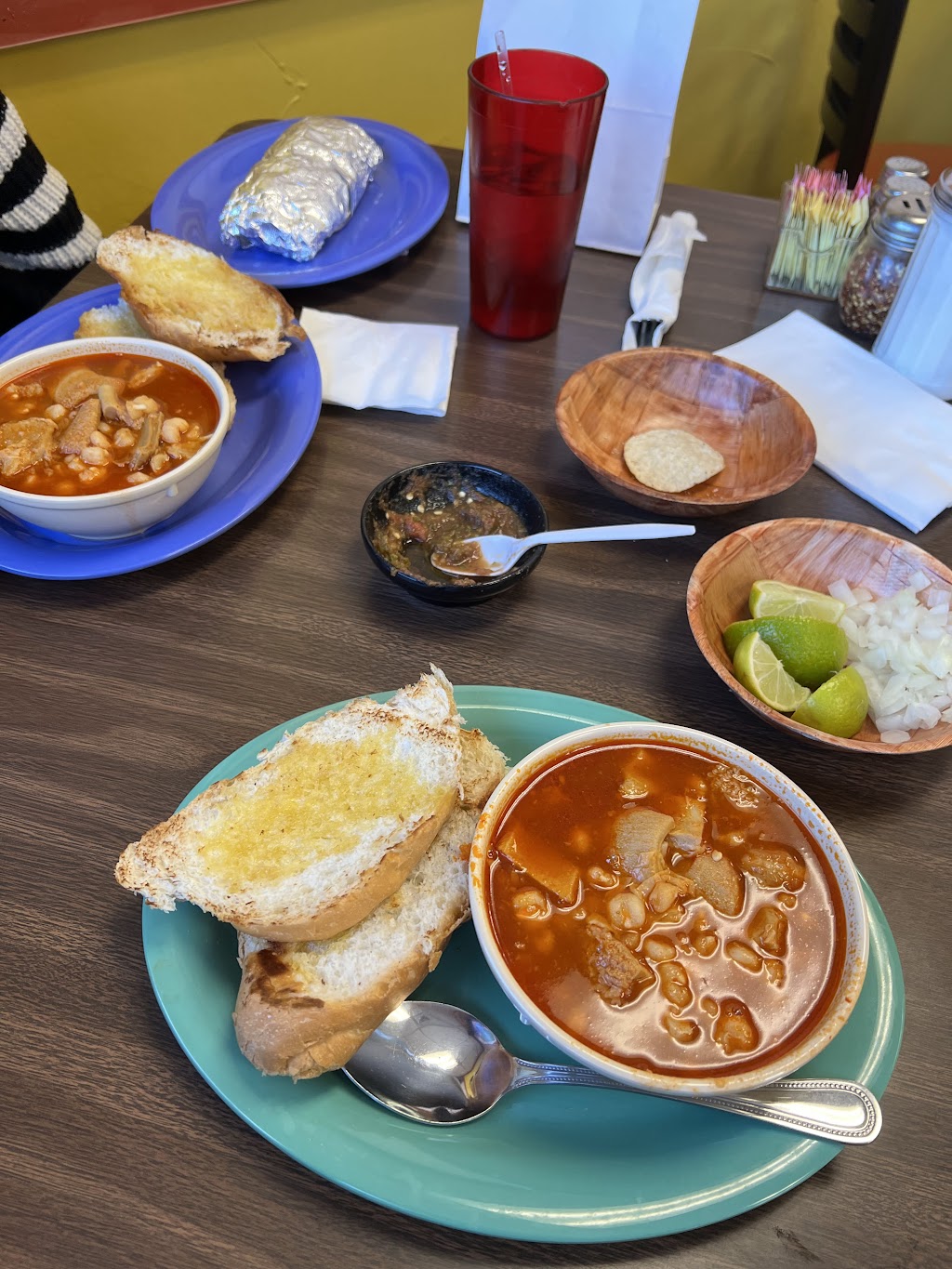 Мексикански ресторант "Кафене Куаухтемок" | restaurant | 6840 Montana Ave, El Paso, TX 79925, USA | 9158818747 OR +1 915-881-8747