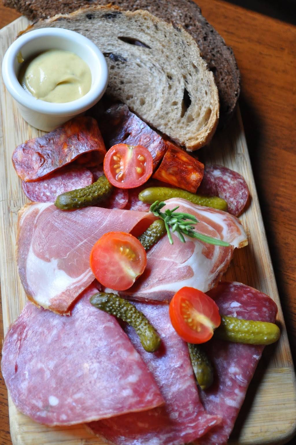 Grand Cru Wine Bar and Bistro | restaurant | 4301 Wilson Blvd #100, Arlington, VA 22203, USA | 7032437900 OR +1 703-243-7900