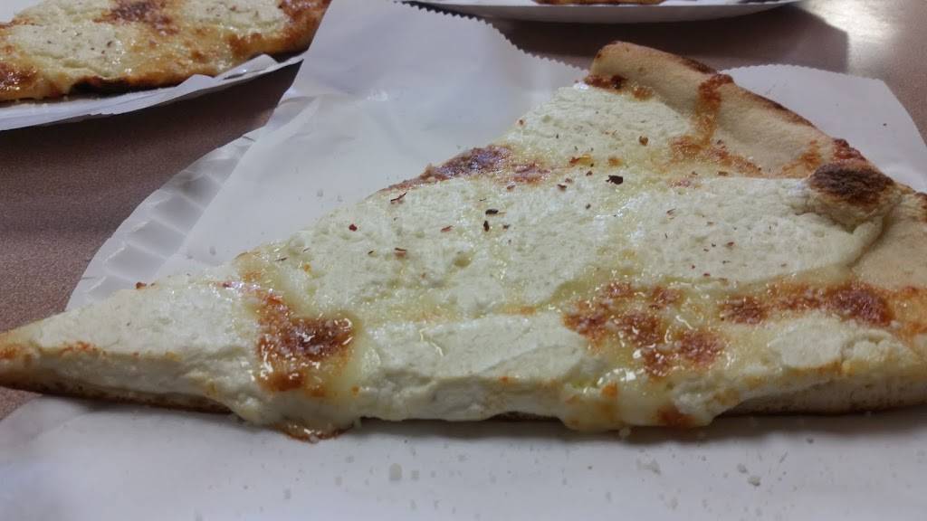 Ginos of Manhasset | restaurant | 480 Plandome Rd, Manhasset, NY 11030, USA | 5166275280 OR +1 516-627-5280