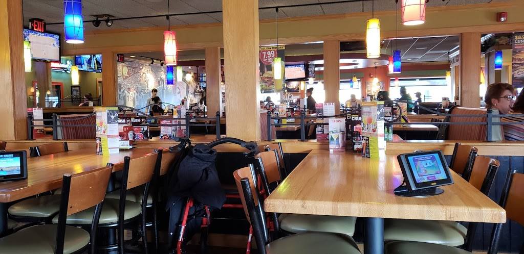 Applebees Grill + Bar | restaurant | 200 Hancock St, Quincy, MA 02171, USA | 6173289443 OR +1 617-328-9443