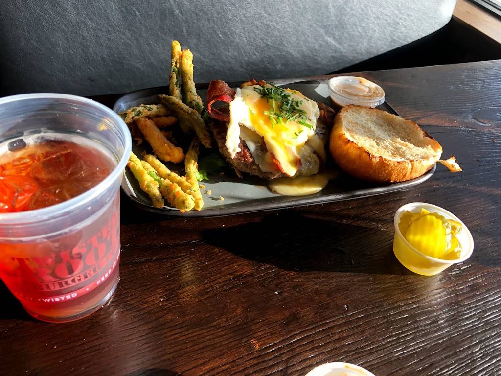 Twisted Root Burger Co. | restaurant | 4270 Aloma Ave, Winter Park, FL 32792, USA | 4079605163 OR +1 407-960-5163