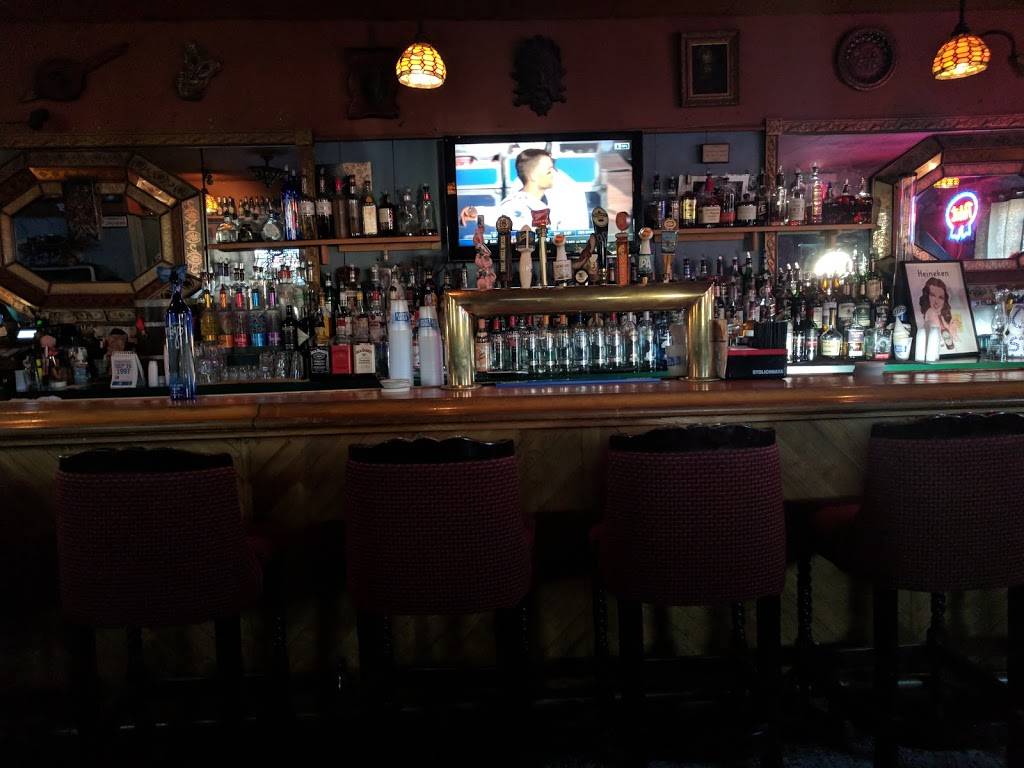 Lenoras Bar & Grill | restaurant | 129 Johnson Ave, Hackensack, NJ 07601, USA | 2014894448 OR +1 201-489-4448