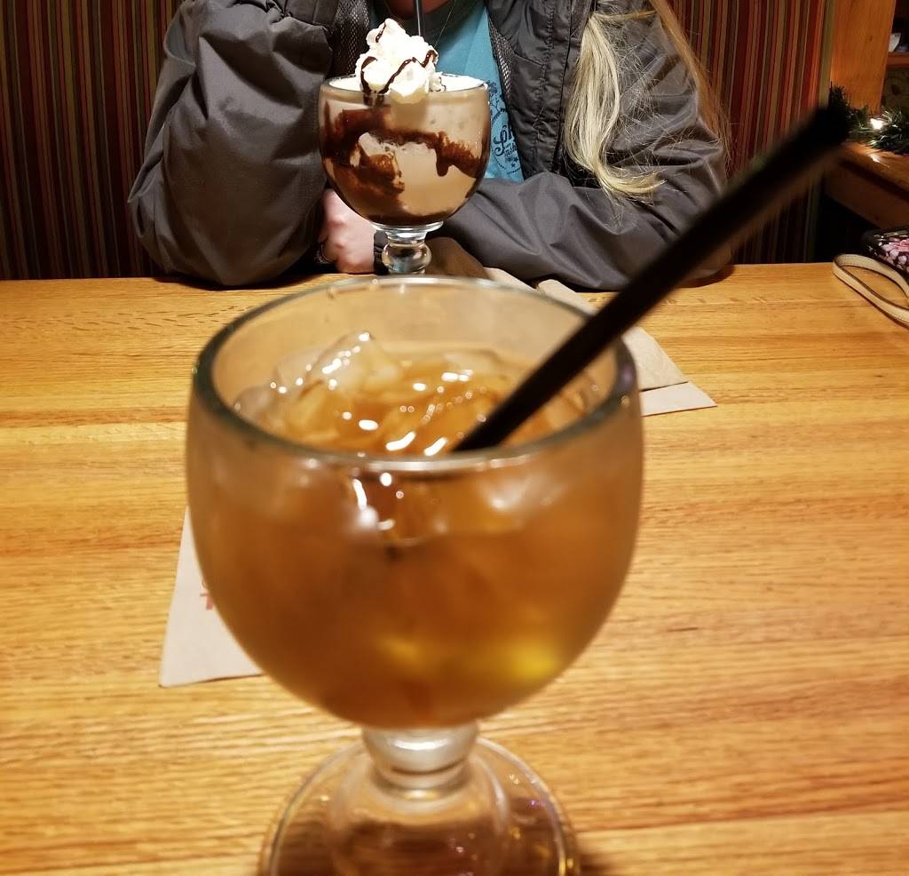 Applebees Grill + Bar | restaurant | 1627-34 Opelika Rd, Auburn, AL 36830, USA | 3348877747 OR +1 334-887-7747