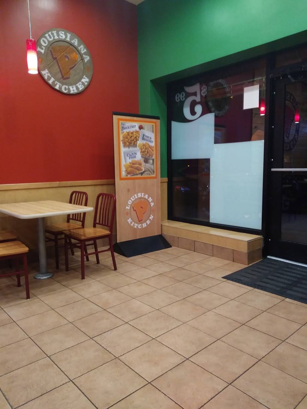 Popeyes Louisiana Kitchen | restaurant | 949 E 174th St, Bronx, NY 10460, USA | 7185427147 OR +1 718-542-7147