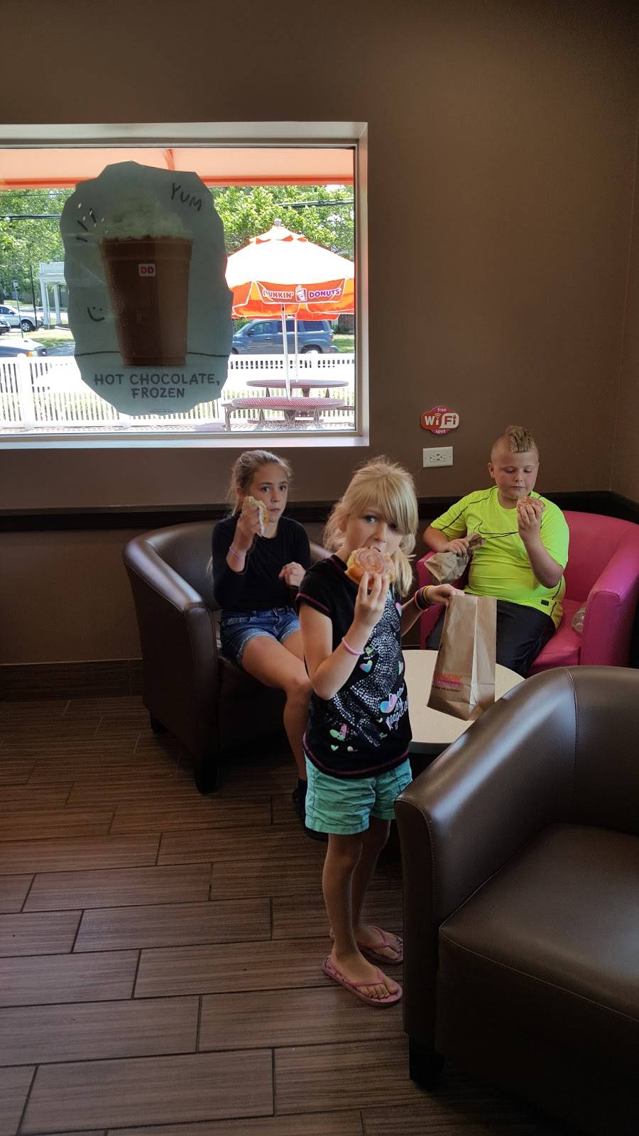 Dunkin | bakery | 501 E Genesee St, Fayetteville, NY 13066, USA | 3156370450 OR +1 315-637-0450