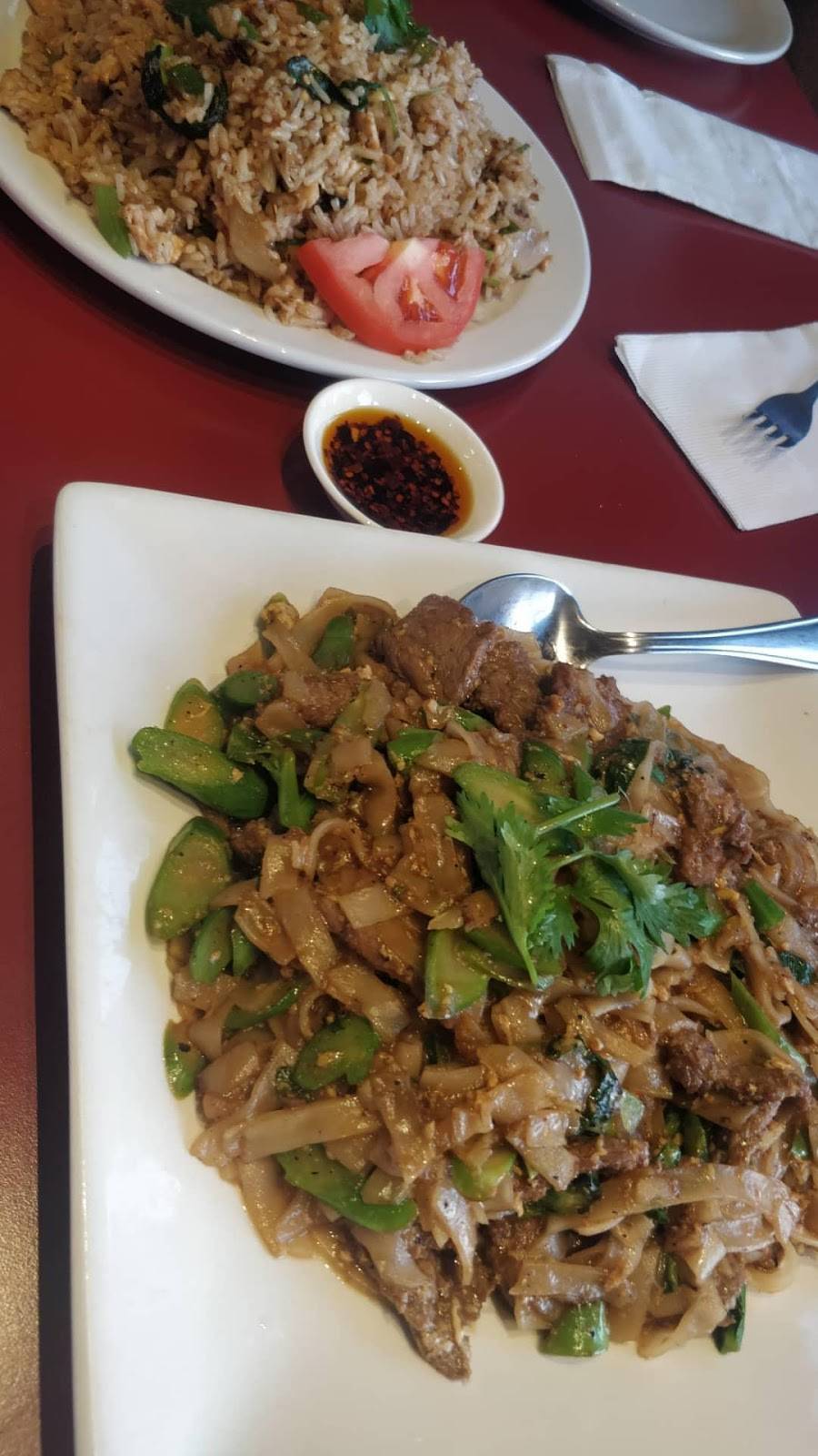 Thai Square | restaurant | 277 Port Union Rd, Scarborough, ON M1C 2L3, Canada | 4162818988 OR +1 416-281-8988