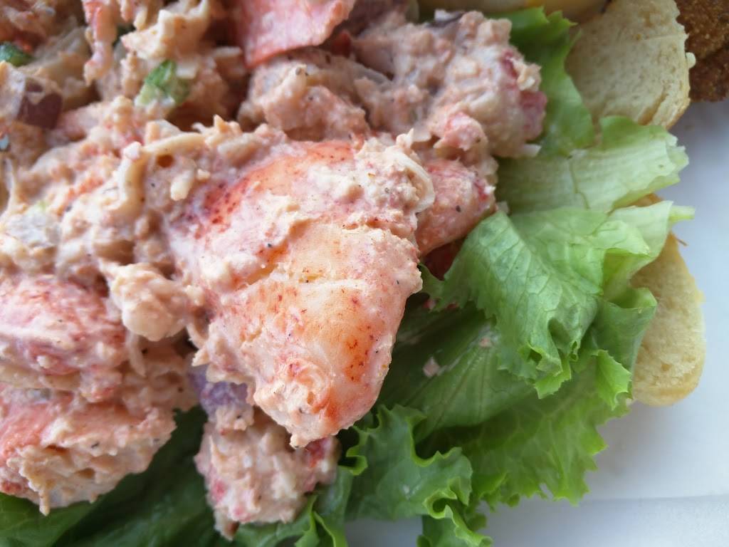 Caplingers Fresh Catch | restaurant | 7460 Shadeland Ave, Indianapolis, IN 46250, USA | 3172887263 OR +1 317-288-7263