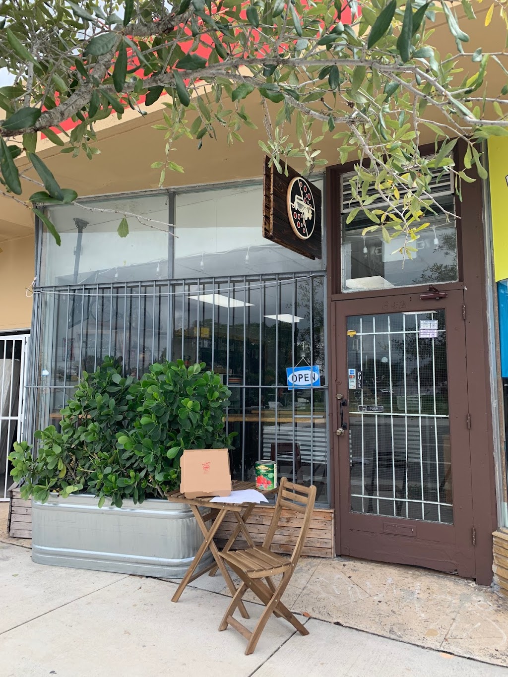 Pizza Nostra | meal delivery | 842 W Flagler St, Miami, FL 33130, USA | 3055483871 OR +1 305-548-3871