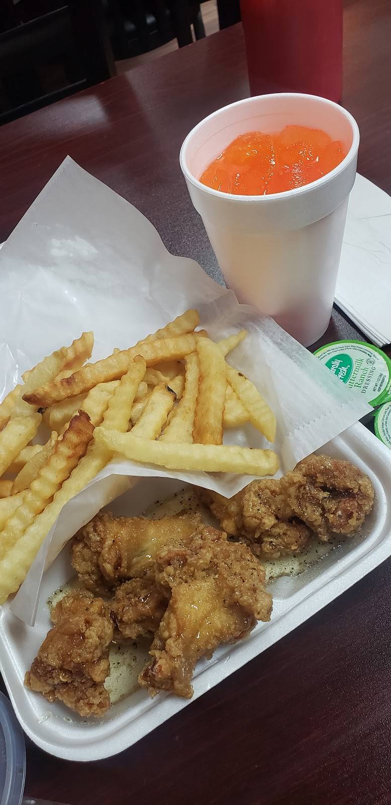 Wings And Seafood | restaurant | 210 E Meighan Blvd, Gadsden, AL 35903, USA | 2564595667 OR +1 256-459-5667