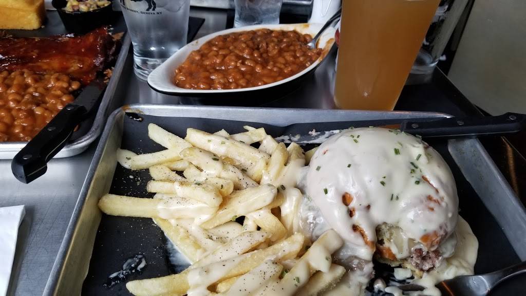 The Rusty Pig | restaurant | 34 Linden St, Geneva, NY 14456, USA | 3153254548 OR +1 315-325-4548