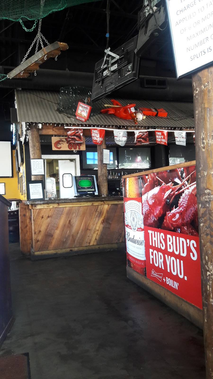 Crazy Cajun Seafood & Sports | restaurant | 13280 Northwest Fwy, Houston, TX 77040, USA | 7136905586 OR +1 713-690-5586