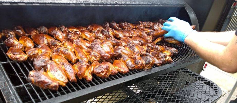 J.B.s Smokehouse | restaurant | 225 S Canton Center Rd, Canton, MI 48188, USA | 7348922531 OR +1 734-892-2531