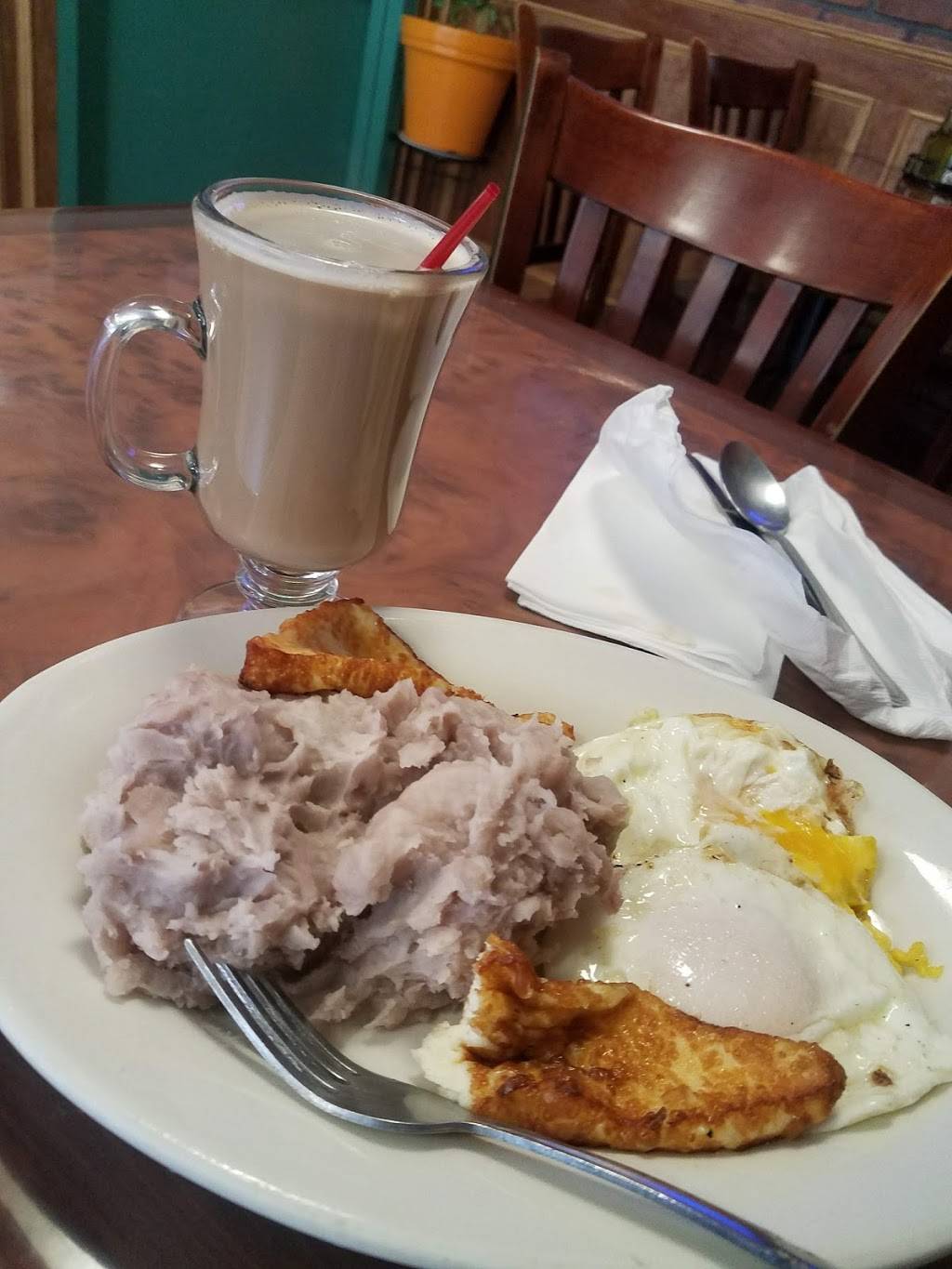 Sabores | restaurant | 582 Morris Ave, Bronx, NY 10451, USA | 7184011653 OR +1 718-401-1653