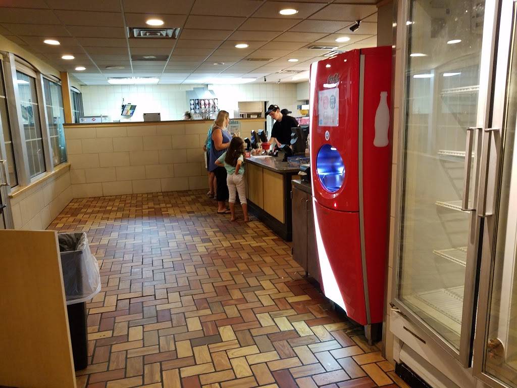 Dairy Queen Grill & Chill | restaurant | 9515 US-42, Prospect, KY 40059, USA | 5022283725 OR +1 502-228-3725