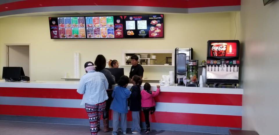 Wild Wing Station - Walzem | restaurant | 5502 Walzem Rd #103, San Antonio, TX 78218, USA | 2104373027 OR +1 210-437-3027