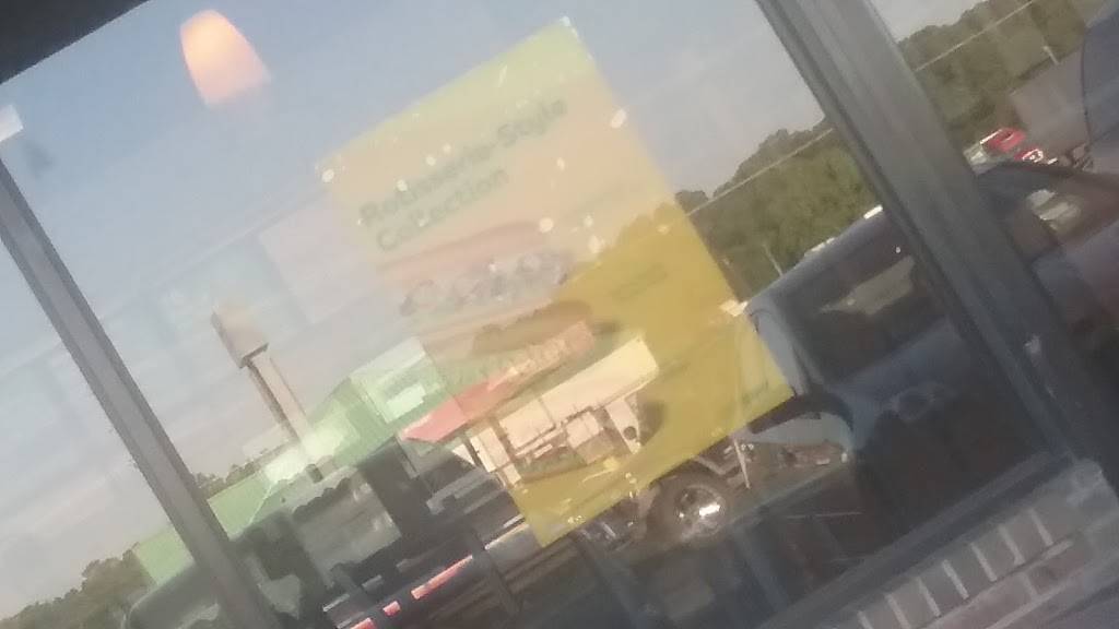Subway | restaurant | 116 Norfleet Dr, Senatobia, MS 38668, USA | 6625628812 OR +1 662-562-8812