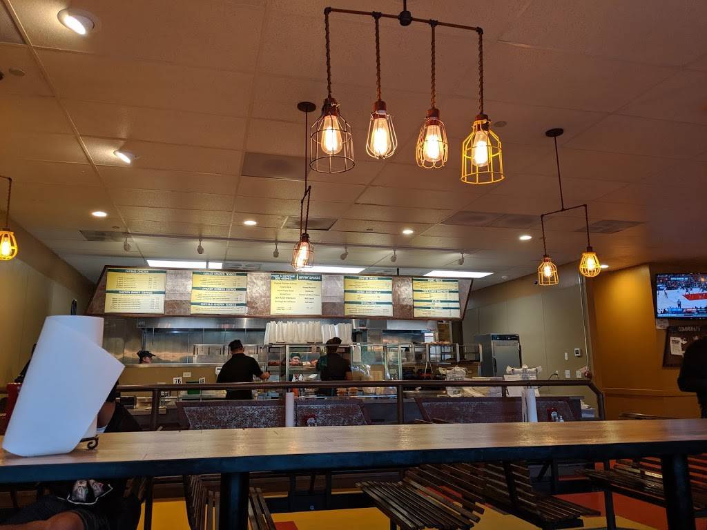 Ezells Famous Chicken | restaurant | Evergreen Village Shopping Center, 1645 140th Ave NE, Bellevue, WA 98005, USA | 4256432670 OR +1 425-643-2670