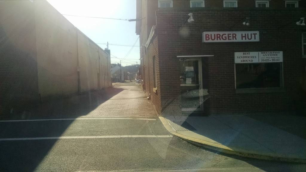 Burger Hut | restaurant | 222 S Main St, Butler, PA 16001, USA | 7242854222 OR +1 724-285-4222