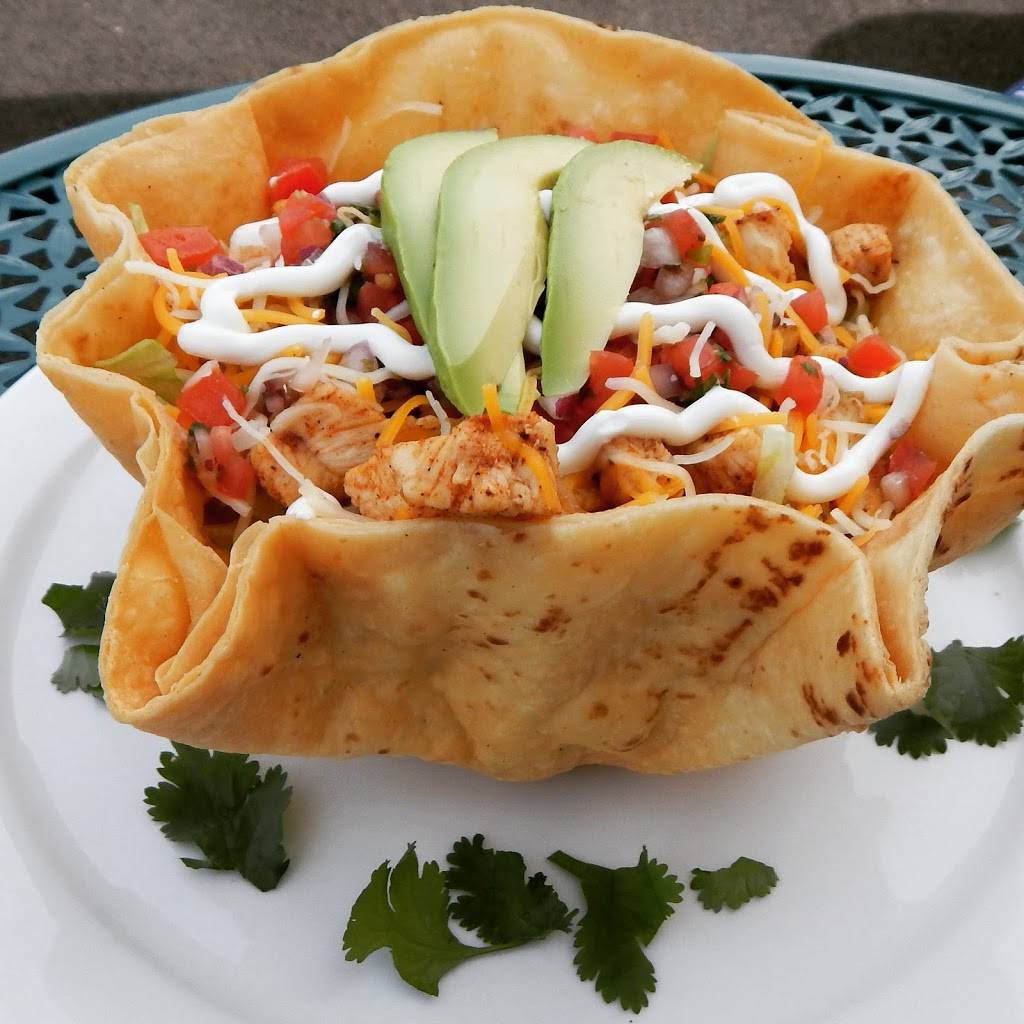 Rositas Place | restaurant | 3405 SE 82nd Ave, Portland, OR 97266, USA | 5039015990 OR +1 503-901-5990