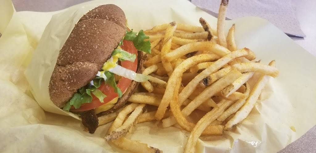 Hideout Burgers | restaurant | 2751 E Broad St #123, Mansfield, TX 76063, USA | 8174535959 OR +1 817-453-5959