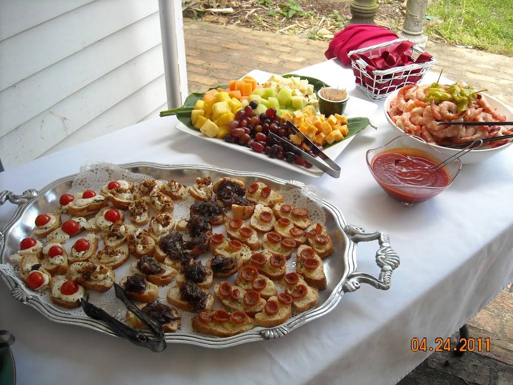 Tips Catering | restaurant | 7555 US-61 N, St Francisville, LA 70775, USA | 2256354279 OR +1 225-635-4279