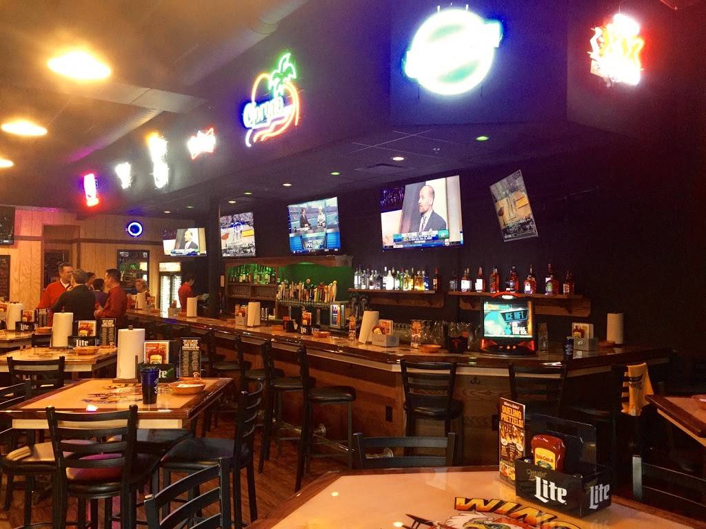 Wings Etc. | restaurant | 870 Lima Rd, Kendallville, IN 46755, USA | 2603499464 OR +1 260-349-9464