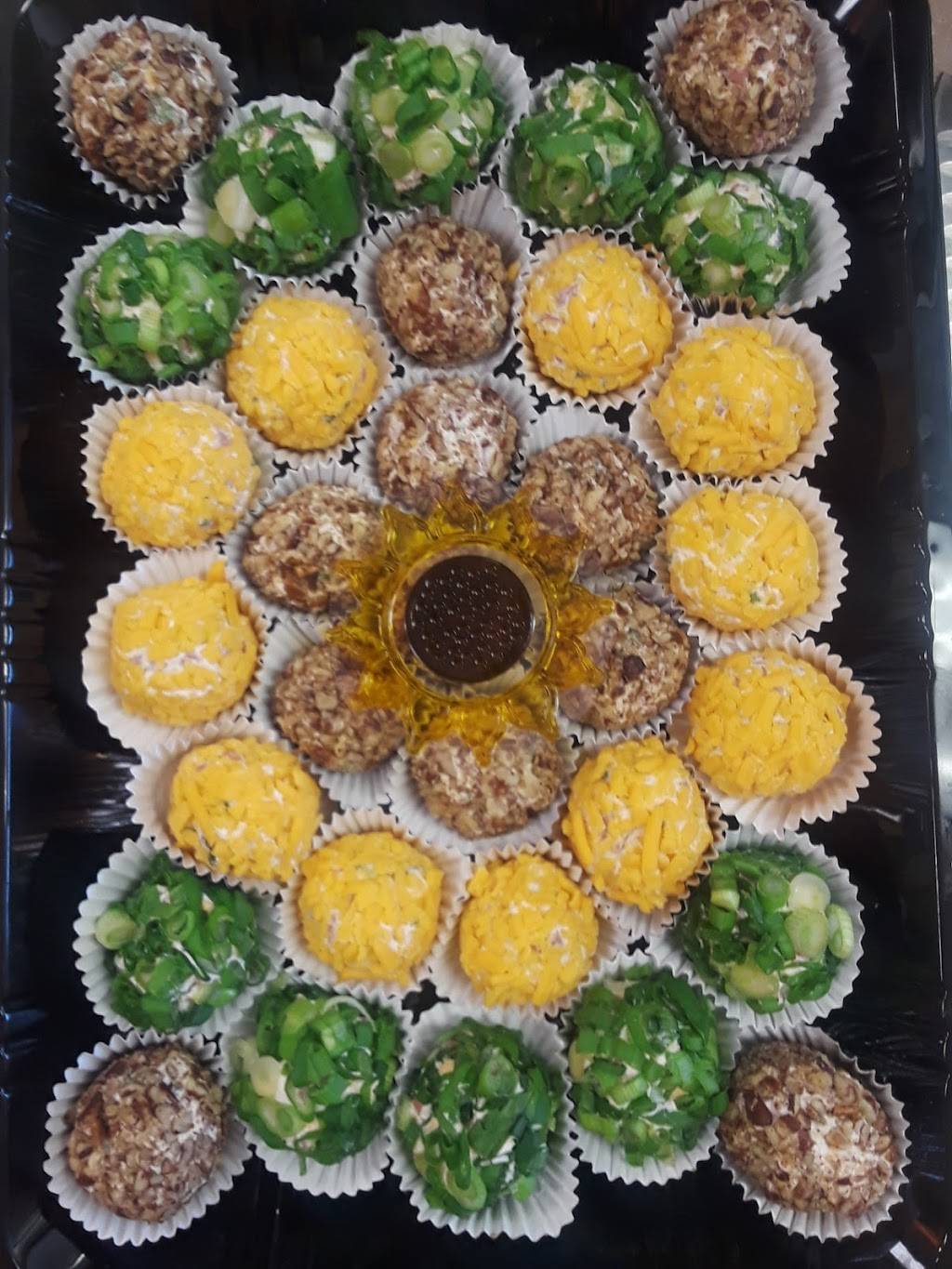 Designer Cheese Balls By Marianne | restaurant | 3218 W Galbraith Rd, Groesbeck, OH 45239, USA | 5136751098 OR +1 513-675-1098