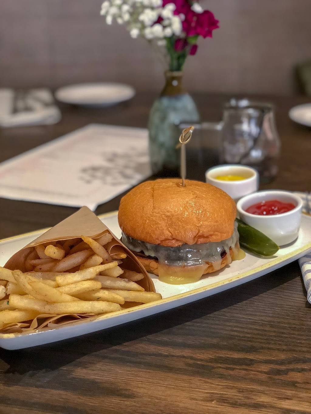 SweetFire Kitchen | restaurant | 16641 La Cantera Pkwy, San Antonio, TX 78256, USA | 2105582479 OR +1 210-558-2479