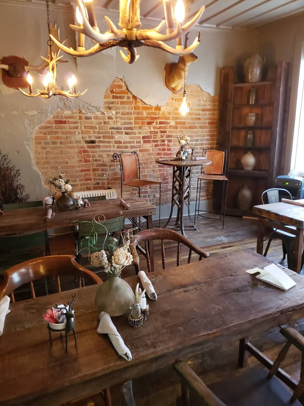 Ms Eatery | restaurant | 1202 E 2nd St, Maysville, KY 41056, USA | 6065845855 OR +1 606-584-5855