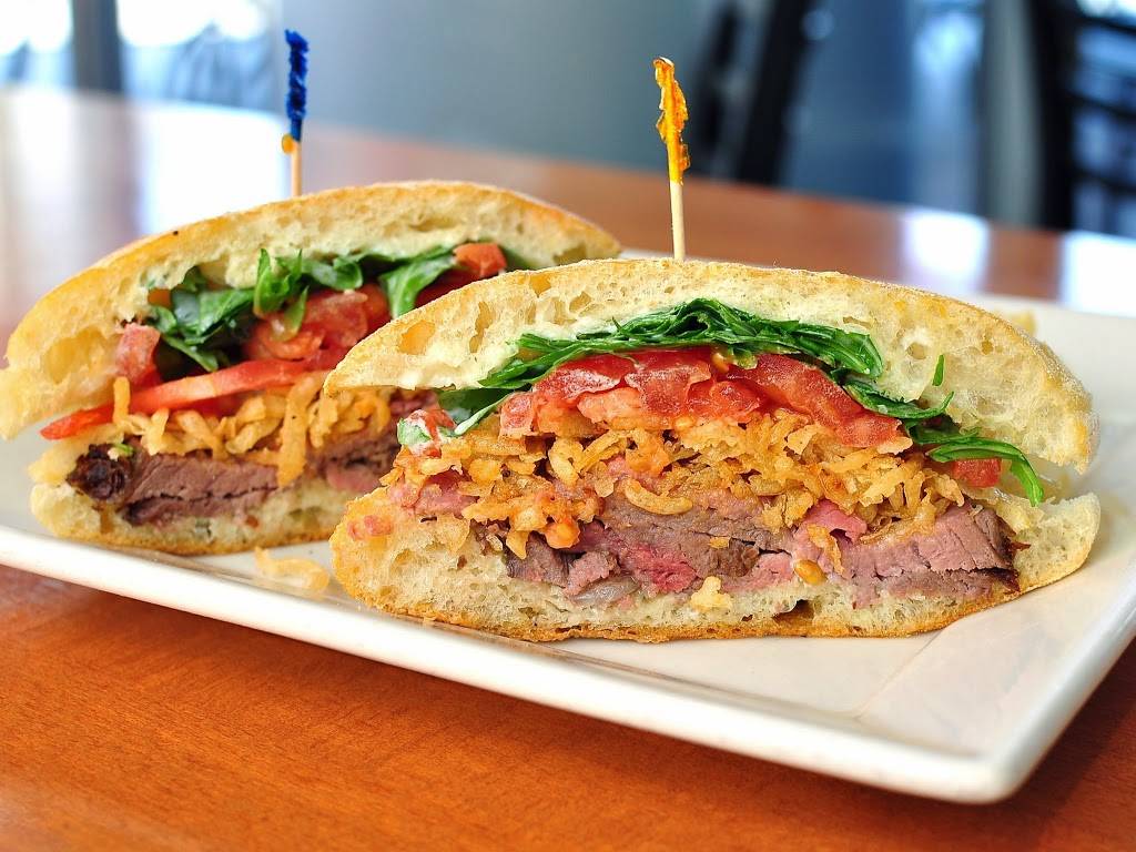 Lawrys Carvery | restaurant | 1011 S Figueroa St b115, Los Angeles, CA 90015, USA | 2132222212 OR +1 213-222-2212