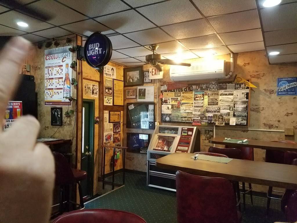 Retzs Laconis Restaurant | restaurant | 547 Sackett Ave, Cuyahoga Falls, OH 44221, USA | 3309454600 OR +1 330-945-4600