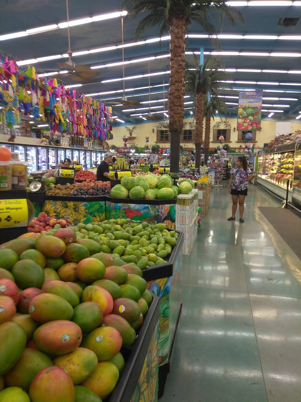 Vallarta Supermarkets | bakery | 9136 Sepulveda Blvd, North Hills, CA 91343, USA | 8188920923 OR +1 818-892-0923