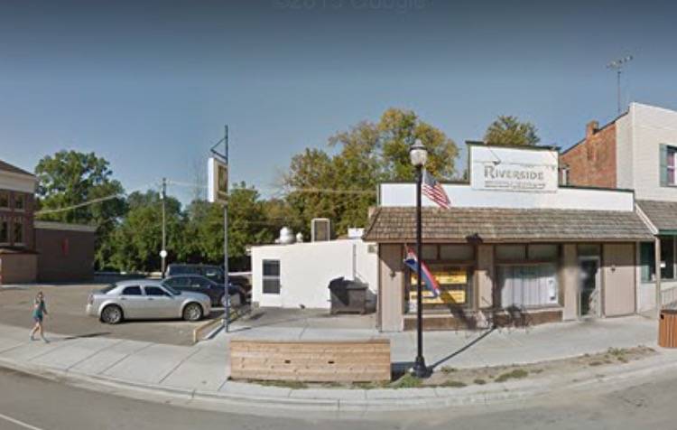Riverside Family Dining | restaurant | 27 Howard St, Croswell, MI 48422, USA | 8106794771 OR +1 810-679-4771