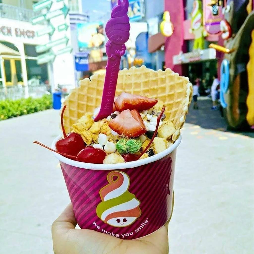 Menchies Frozen Yogurt | bakery | 25280 Marguerite Pkwy Ste B2, Mission Viejo, CA 92692, USA | 9494299332 OR +1 949-429-9332