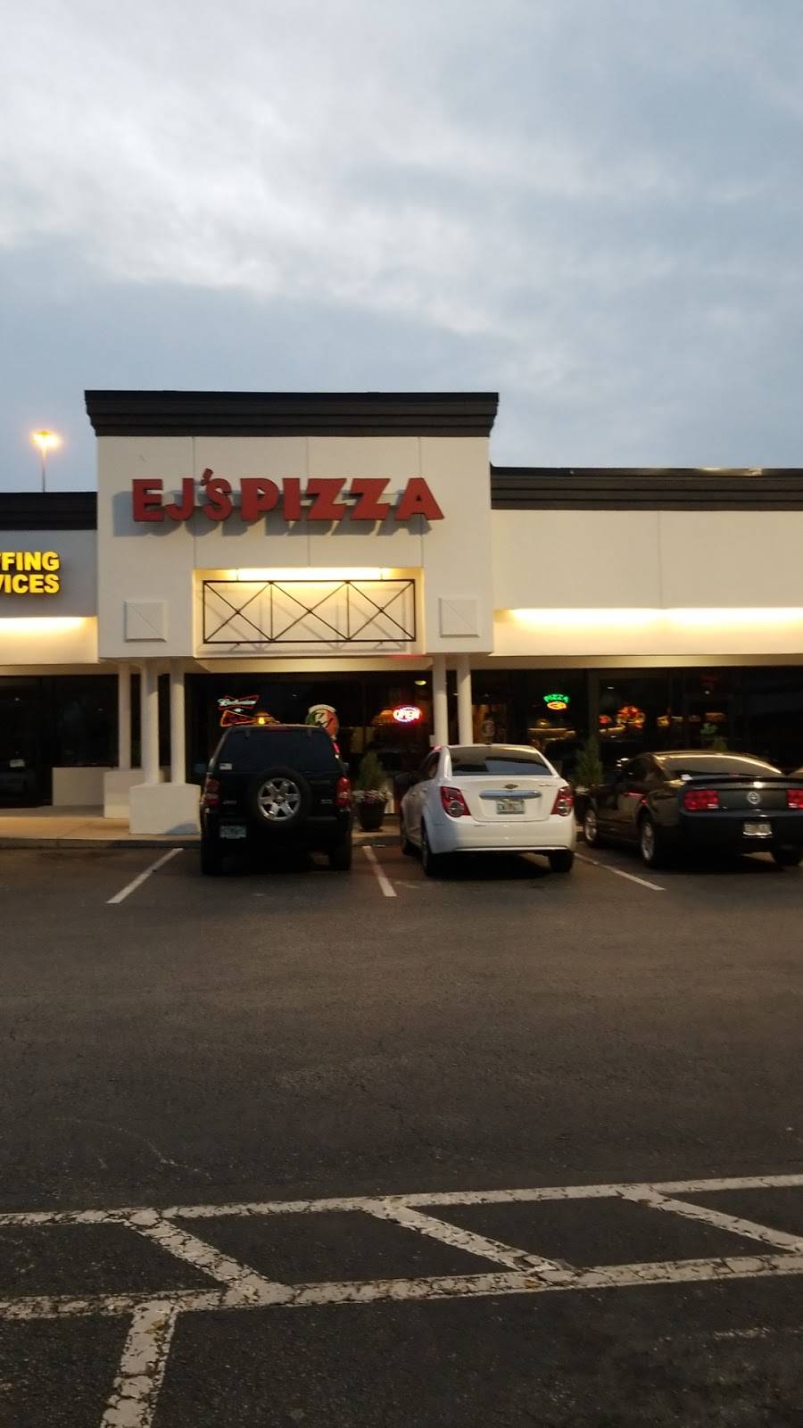 EJs Bistro & Pizza | restaurant | 9119 Merrill Rd #17, Jacksonville, FL 32225, USA | 9047437918 OR +1 904-743-7918