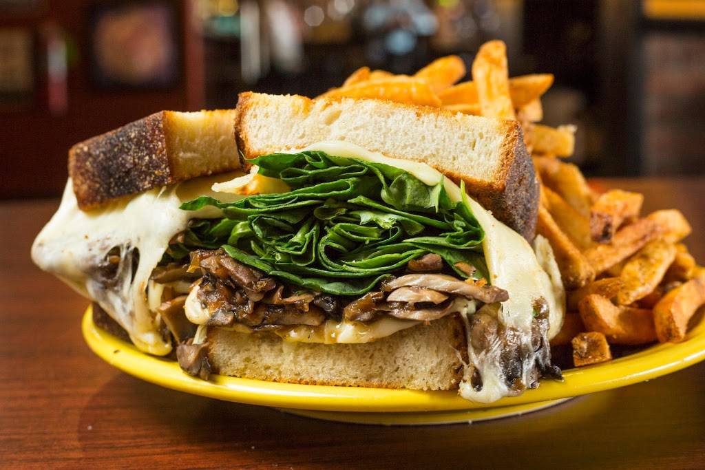 Melt Bar and Grilled | restaurant | 4199 Belden Village St NW, Canton, OH 44718, USA | 3304944604 OR +1 330-494-4604