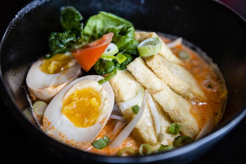 Mama Asian Noodle & Bar | restaurant | 4437 Lyons Rd, Coconut Creek, FL 33073, USA | 9549731670 OR +1 954-973-1670